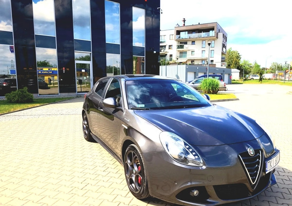 Alfa Romeo Giulietta cena 53000 przebieg: 140000, rok produkcji 2016 z Kielce małe 254